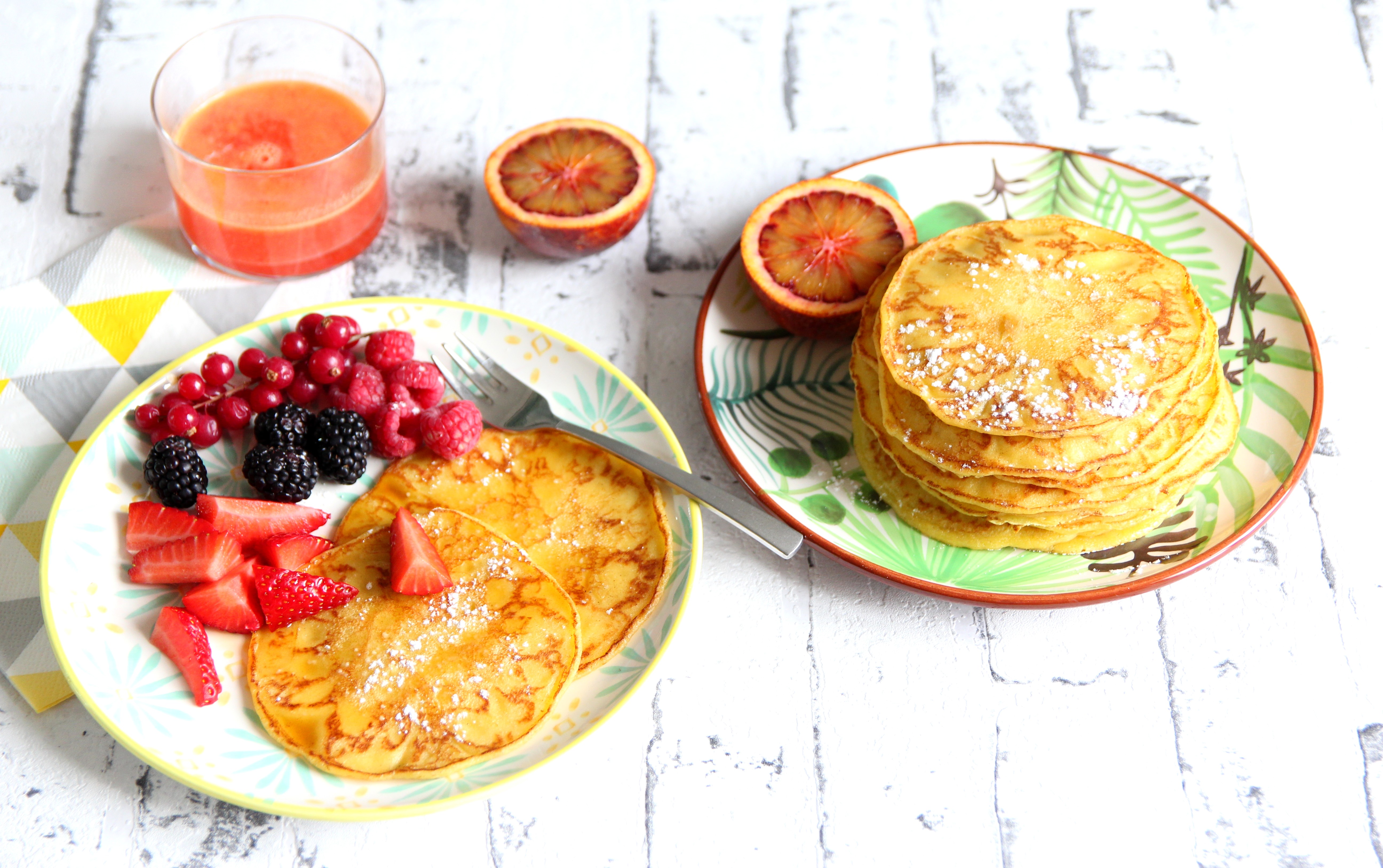 Pancakes aux fruits rouges et sirop d’érable, sans gluten