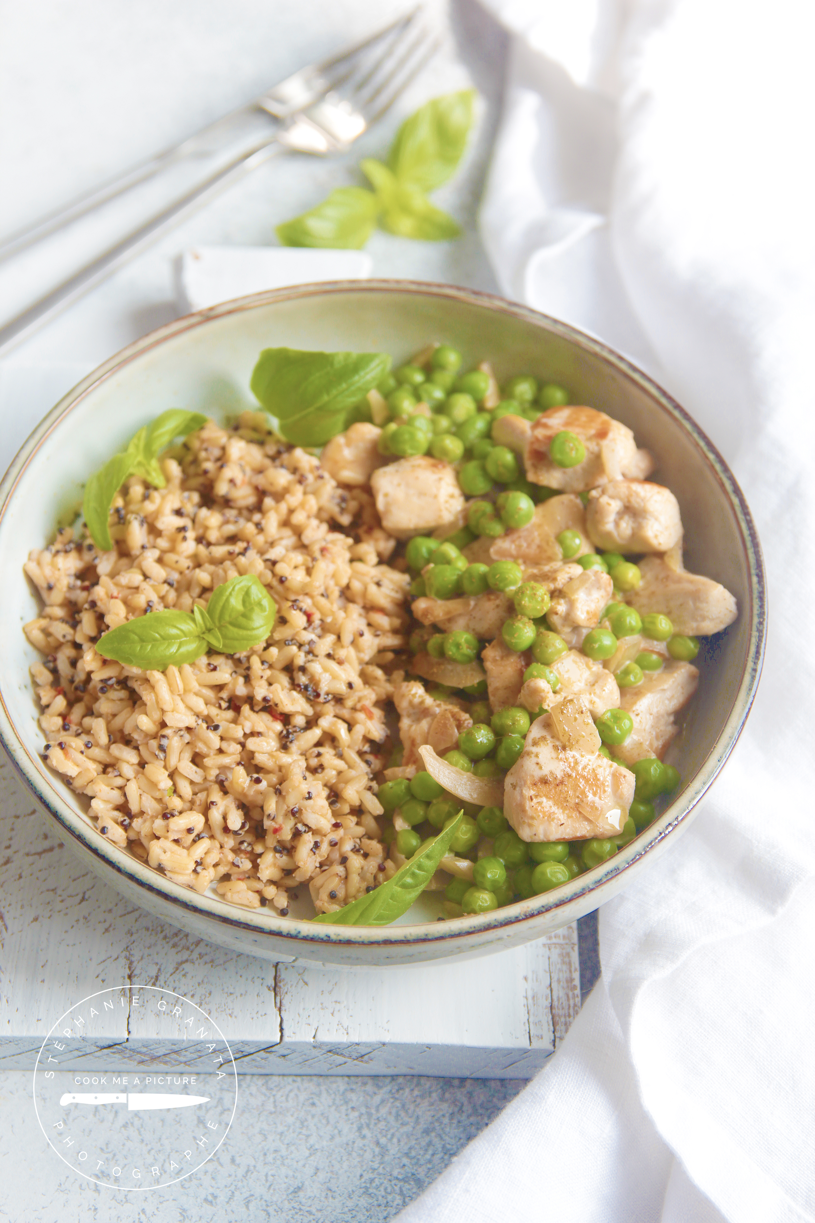 Poulet sauté à la crème de coco et Riz complet & Quinoa épicé